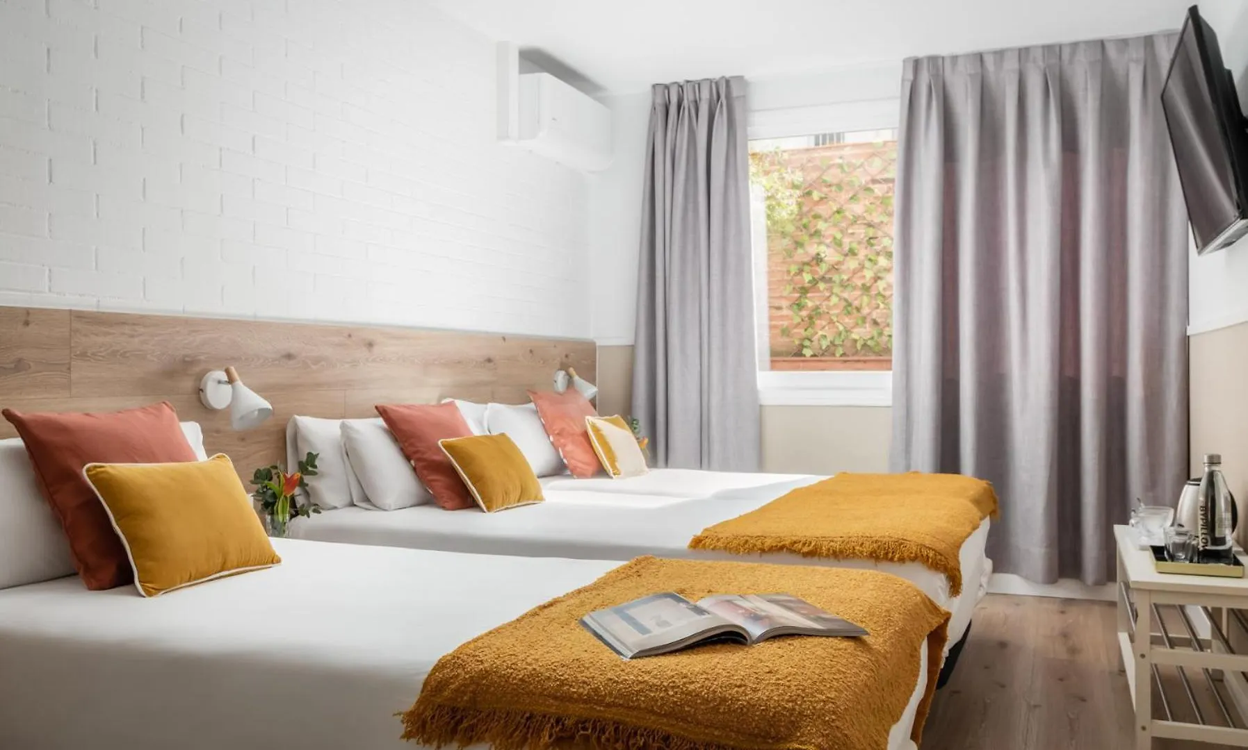 Отель Bypillow House Барселона Испания