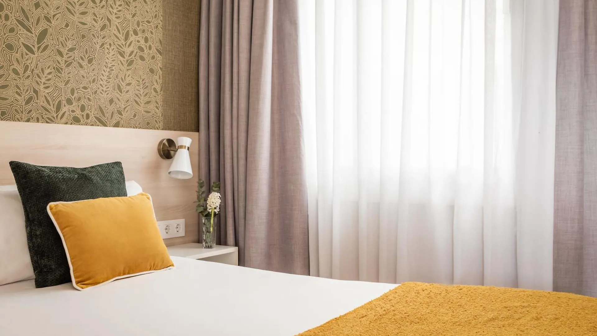 Bypillow House Барселона Испания