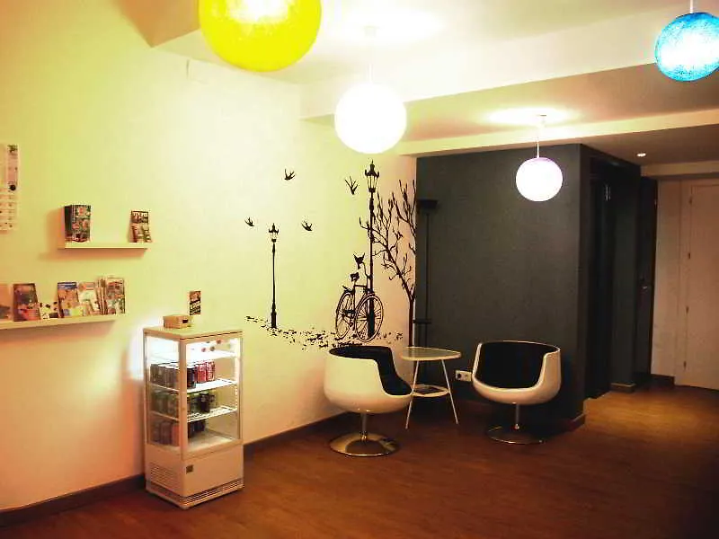 Bypillow House Барселона 0*,  Испания